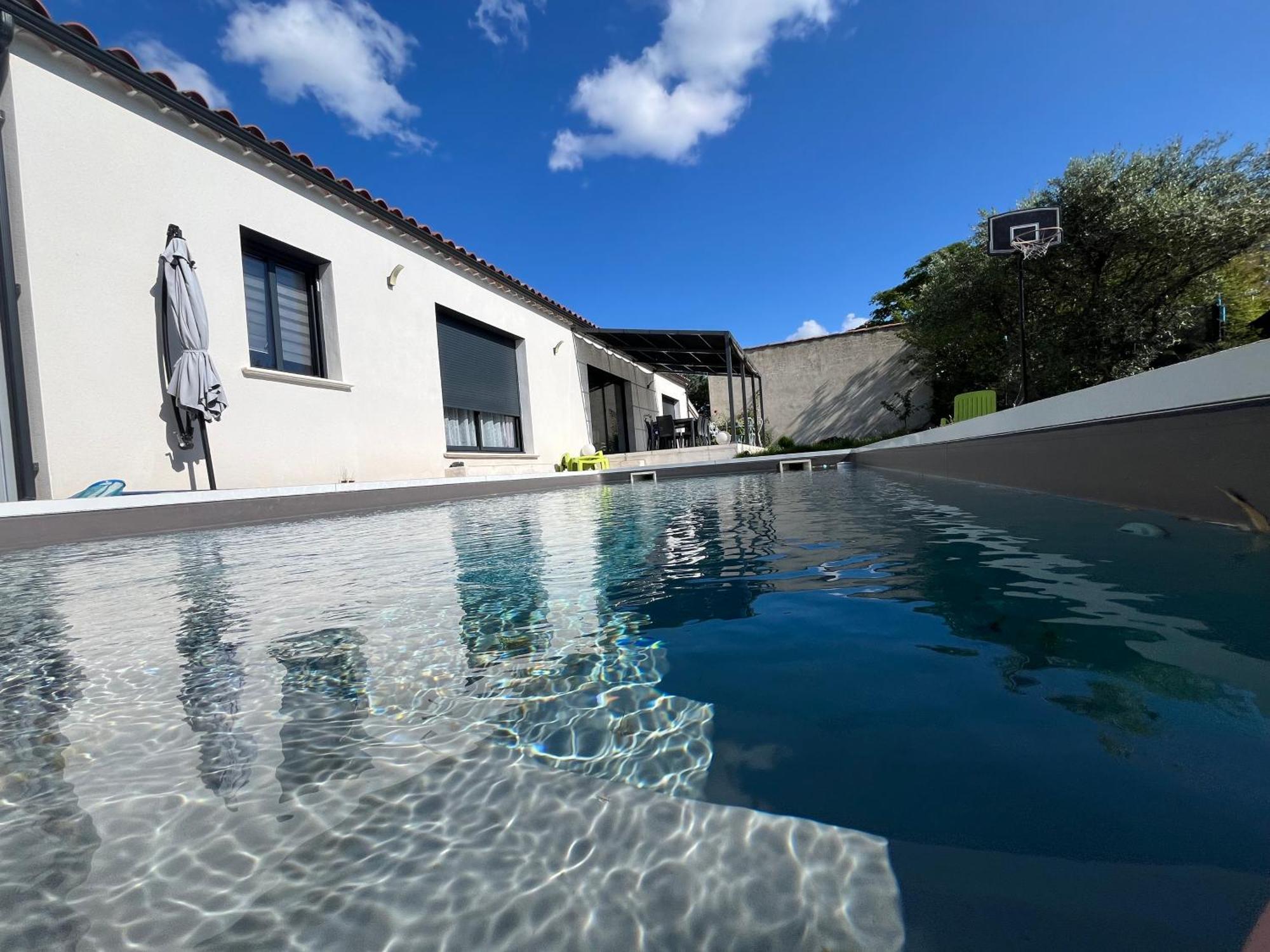 Spacieuse Avec Piscine Holiday home