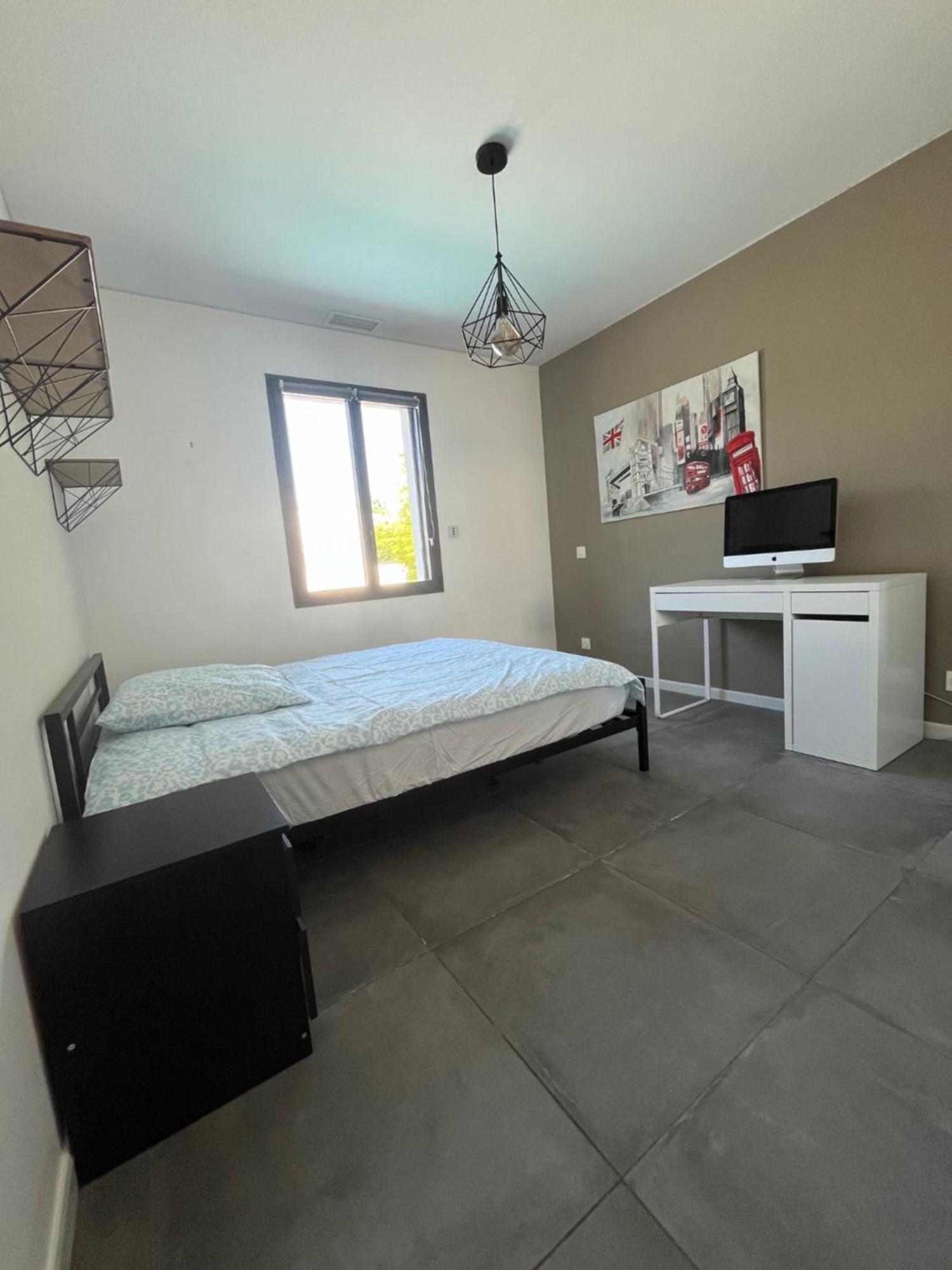 Spacieuse Avec Piscine Holiday home *